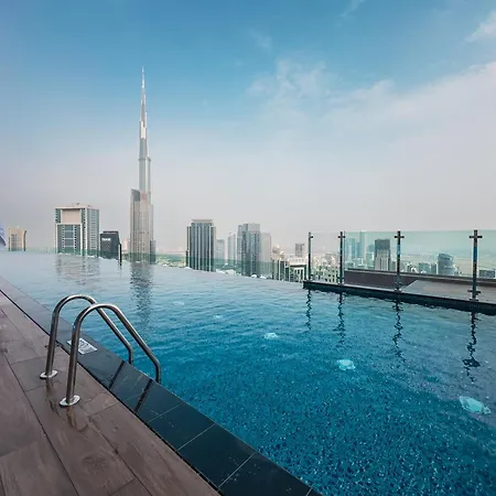 Ferienwohnung Aliving Luxe 2Br With Burj Khalifa View Infinity Pool Midtown-4704 Dubai Exterior foto